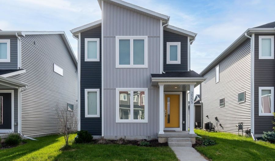 2555 Spark St, Fitchburg, WI 53711 - 3 Beds, 3 Bath