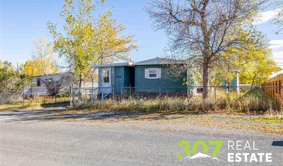 228 C St, Cody, WY 82414 - 2 Beds, 1 Bath