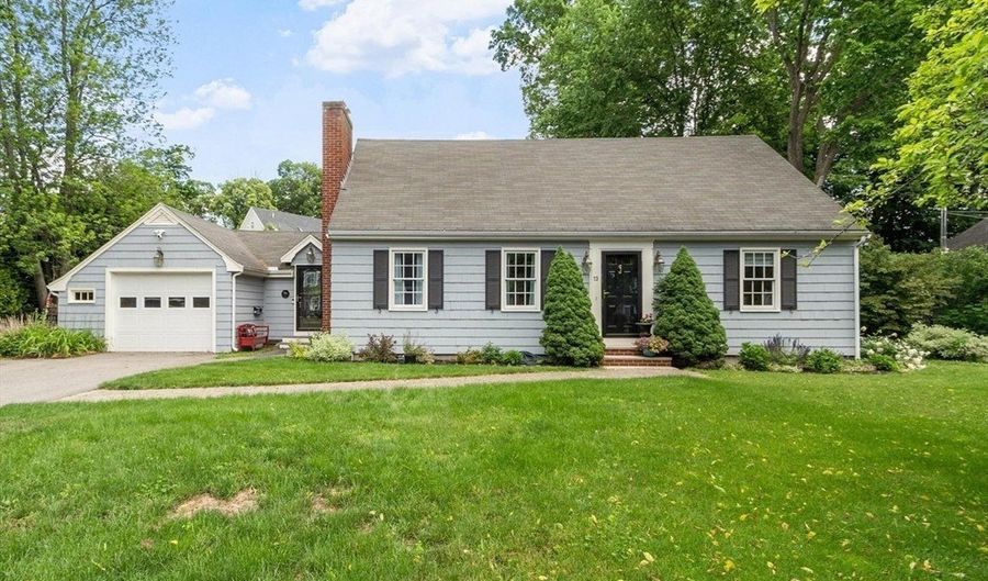 13 Carmel Rd, Andover, MA 01810 - 4 Beds, 2 Bath