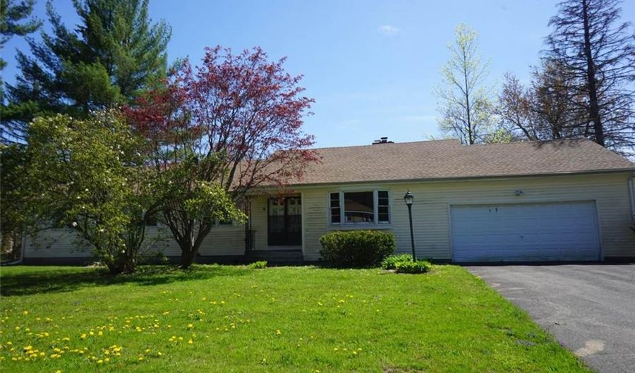 9 Sandpiper Dr, Bloomfield, CT 06002 - 3 Beds, 2 Bath