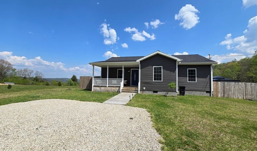 653 Sullivan Rd, Beaver, WV 25813 - 3 Beds, 2 Bath