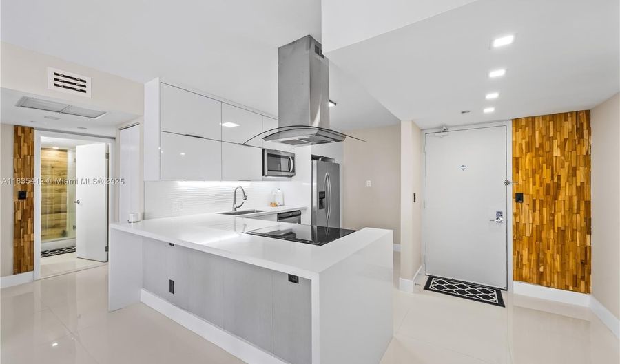 20379 W W Country Club Dr 2539, Aventura, FL 33180 - 2 Beds, 2 Bath