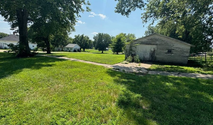818 L St, Auburn, NE 68305 - 0 Beds, 0 Bath