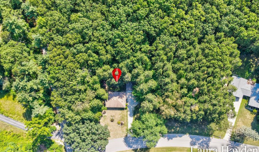 420 Pine Land Dr SE, Ada, MI 49301 - 2 Beds, 1 Bath