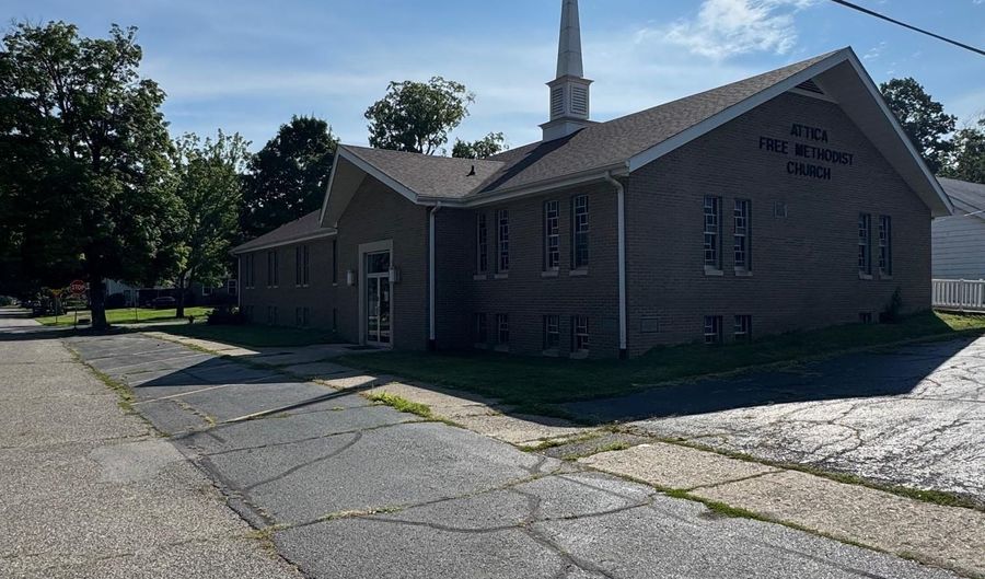 301 N Sixth St, Attica, IN 47918 - 0 Beds, 2 Bath