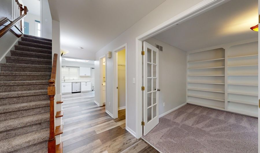 2425 Foxway Dr, Ann Arbor, MI 48105 - 4 Beds, 4 Bath