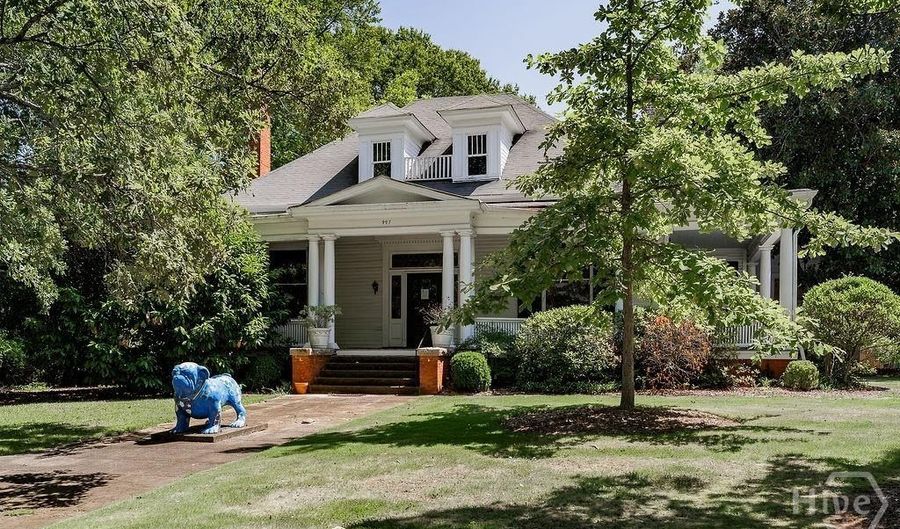 997 S Milledge Ave 2, Athens, GA 30605 - 1 Beds, 1 Bath