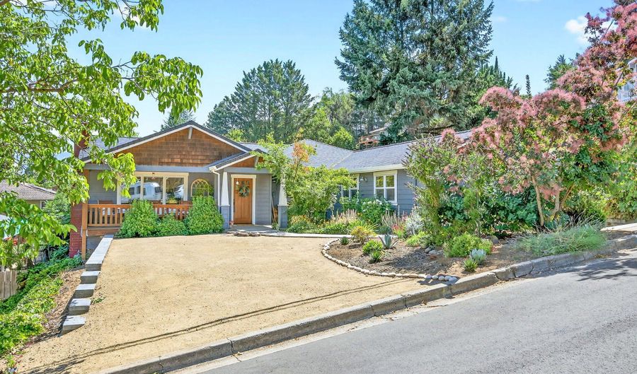 1108 Park St, Ashland, OR 97520 - 4 Beds, 4 Bath