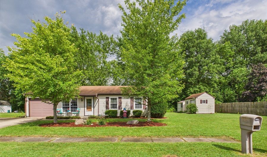 1914 E Balsam Ct, Anderson, IN 46011 - 3 Beds, 1 Bath