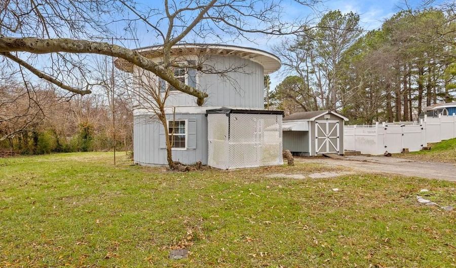 317 Peterson Ave, Auburn, KY 42206 - 2 Beds, 2 Bath