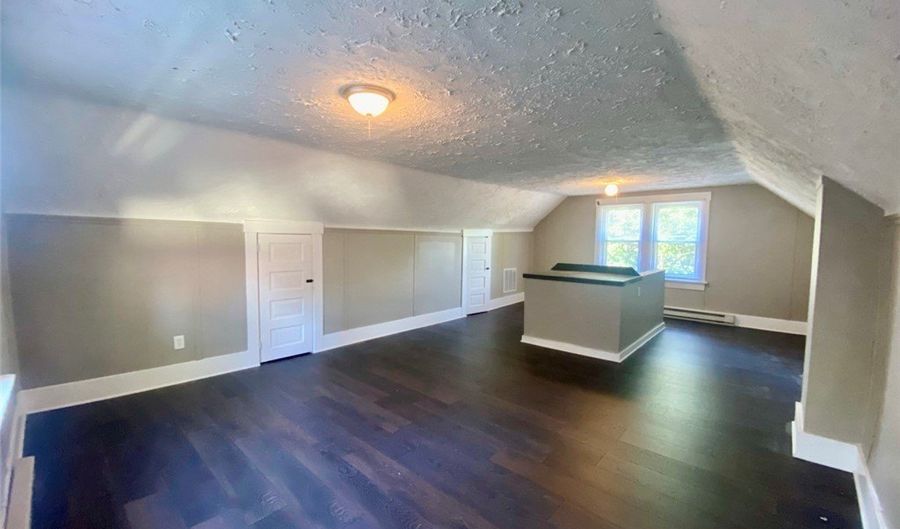 999 W Exchange St 2, Akron, OH 44302 - 2 Beds, 1 Bath