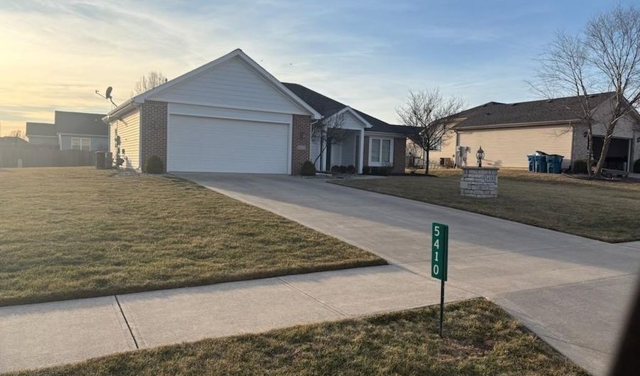 5410 Beer Creek Pass Pass, Auburn, IN 46706 - 3 Beds, 2 Bath