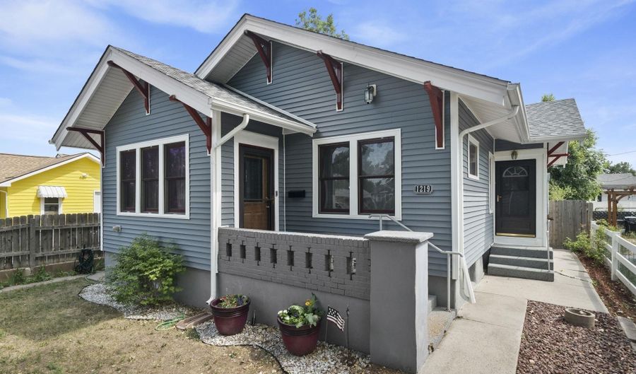1219 COSGRIFF Ct, Cheyenne, WY 82001 - 4 Beds, 2 Bath