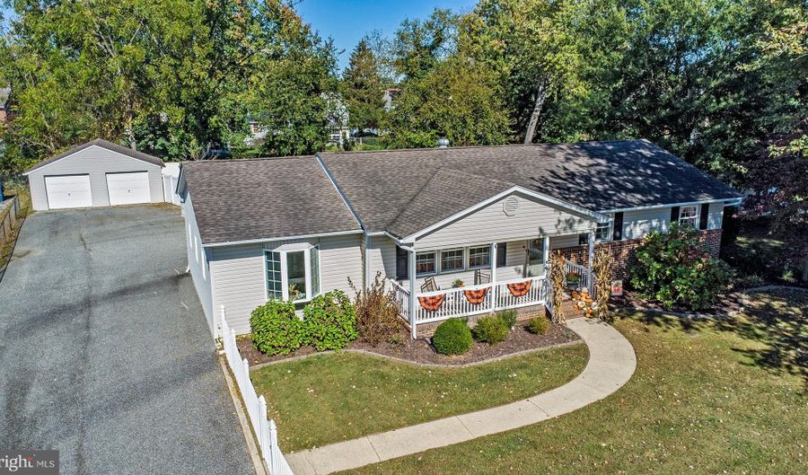 12 SCHOOL Ln, Alloway, NJ 08001 - 3 Beds, 2 Bath