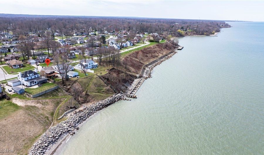 2509 Walnut Blvd, Ashtabula, OH 44004 - 2 Beds, 3 Bath