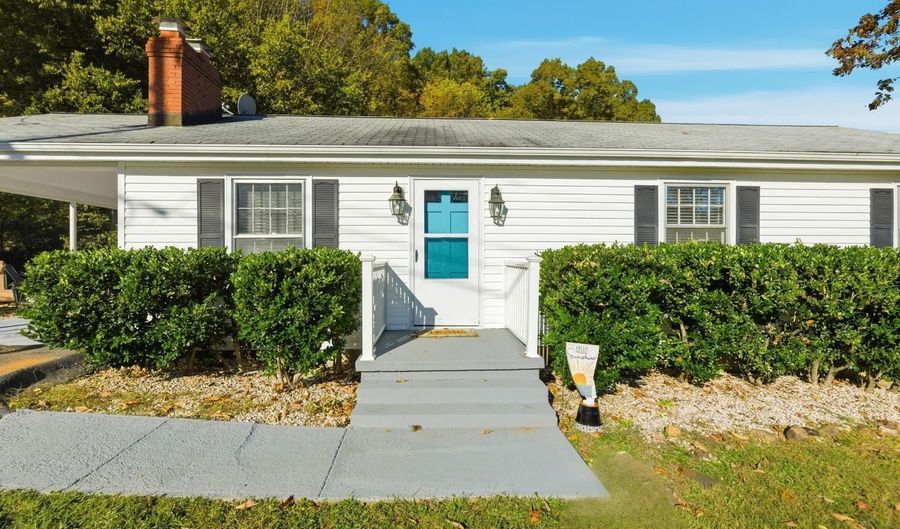 1638 Melinda Dr, Altavista, VA 24517 - 3 Beds, 2 Bath