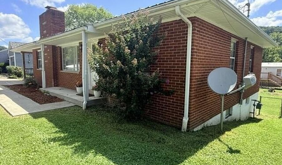 3038 Kentucky 5, Ashland, KY 41102 - 3 Beds, 1 Bath