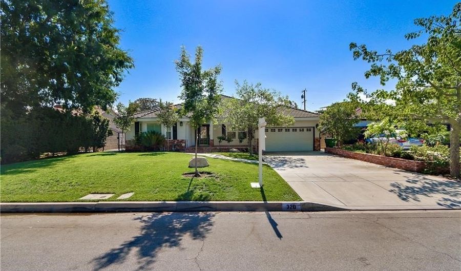 320 S Old Ranch Rd, Arcadia, CA 91007 - 5 Beds, 4 Bath