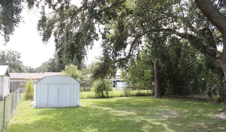 727 VIRGINIA Ave, Auburndale, FL 33823 - 2 Beds, 1 Bath