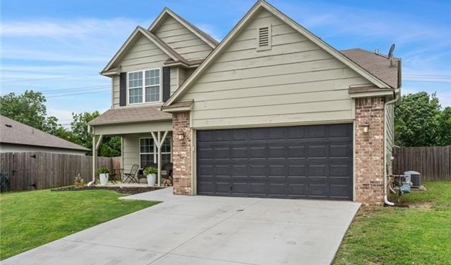 3002 Talbot Cir, Bartlesville, OK 74006 - 3 Beds, 3 Bath