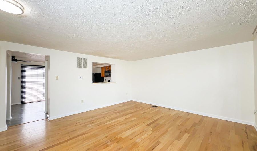 15511 NORWEGIAN Ct, Bowie, MD 20716 - 3 Beds, 2 Bath