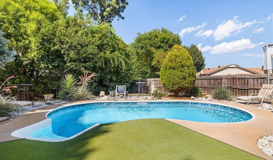 7617 Kathryn Way, Oklahoma City, OK 73162 - 4 Beds, 2 Bath