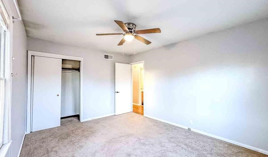 2017 N A St, Arkansas City, KS 67005 - 2 Beds, 1 Bath