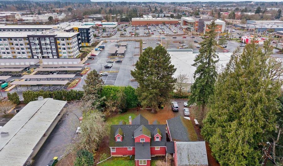 10050 SW BEAVERTON HILLSDALE Hwy, Beaverton, OR 97005 - 3 Beds, 1 Bath