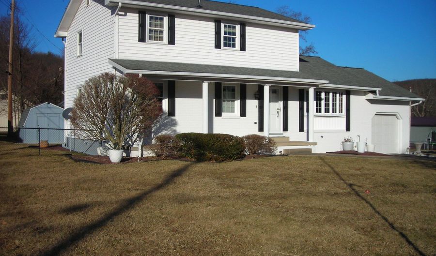 3576 Juniata Gap Rd, Altoona, PA 16601 - 3 Beds, 2 Bath