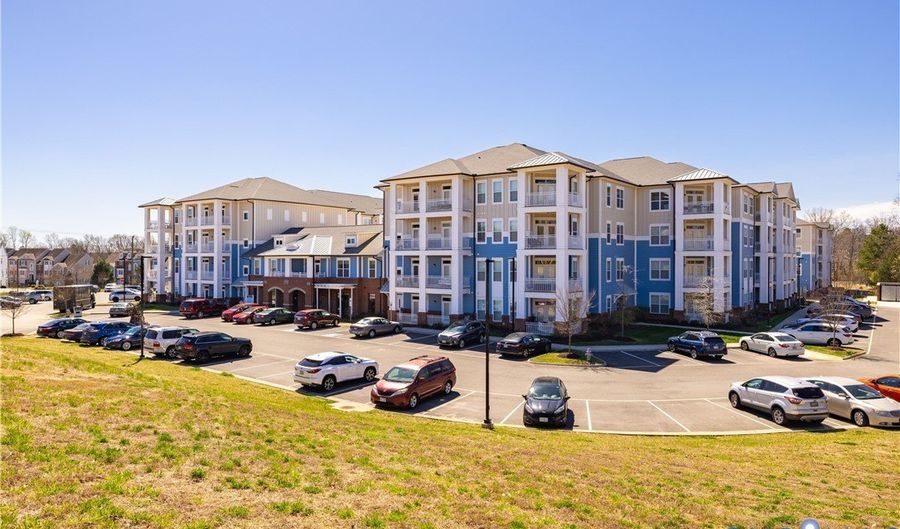 10530 Stony Bluff Dr 305, Ashland, VA 23005 - 3 Beds, 2 Bath