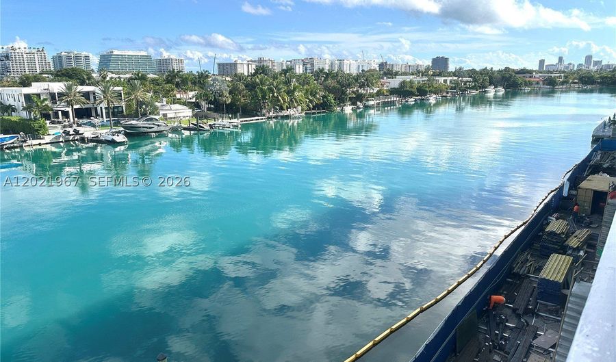9501 E Bay Harbor Dr 5B, Bay Harbor Islands, FL 33154 - 2 Beds, 2 Bath