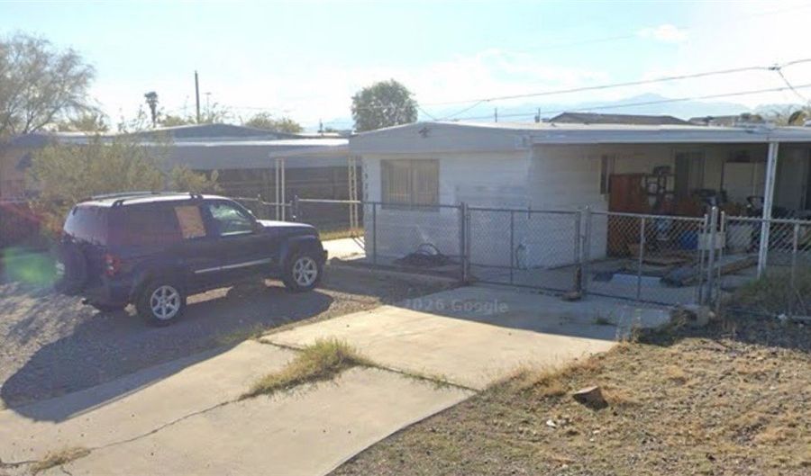1579 Clover Ln, Bullhead City, AZ 86442 - 3 Beds, 2 Bath