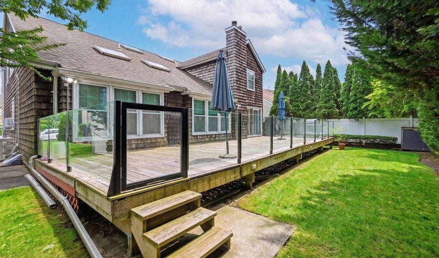 19 Sunset Rd W, Albertson, NY 11507 - 5 Beds, 4 Bath