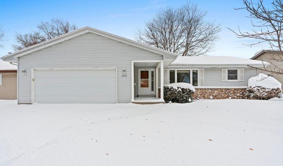 2405 N ERB St, Appleton, WI 54911 - 3 Beds, 2 Bath