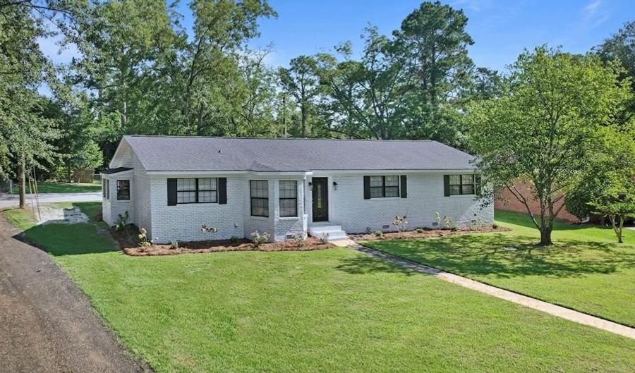 1214 Sharon Ave, Albany, GA 31707 - 3 Beds, 2 Bath
