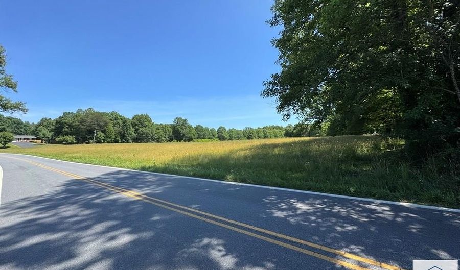 2074 Stones Dairy Rd, Bassett, VA 24055 - 3 Beds, 1 Bath