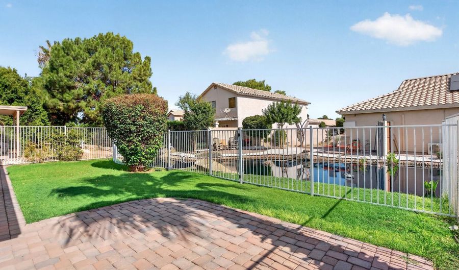 1438 E CINDY St, Chandler, AZ 85225 - 3 Beds, 2 Bath