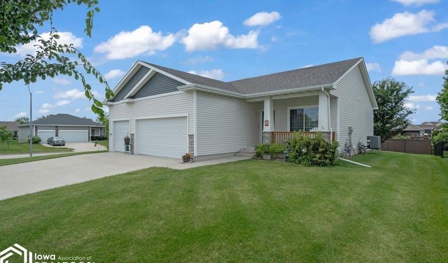 2914 SW Pleasant St, Ankeny, IA 50023 - 3 Beds, 2 Bath
