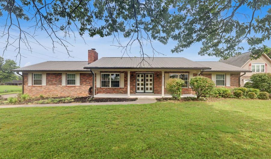 1026 Mildred Dr, Alcoa, TN 37701 - 3 Beds, 2 Bath