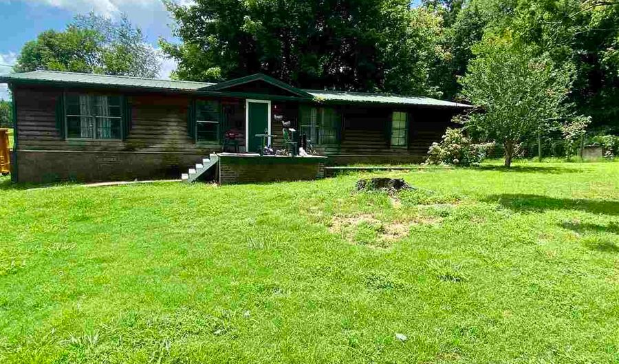 272 Reed Rd, Benton, KY 42025 - 3 Beds, 2 Bath