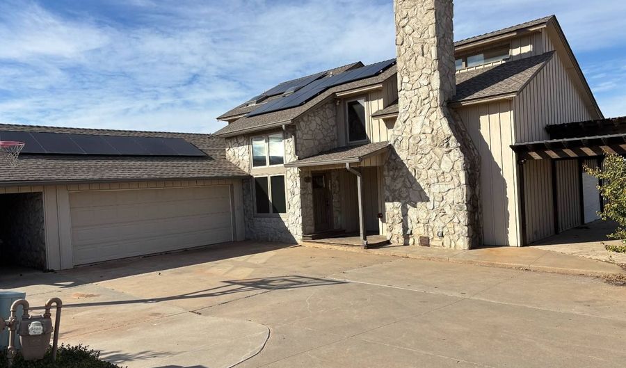 1812 Skyview Dr, Alva, OK 73717 - 3 Beds, 3 Bath