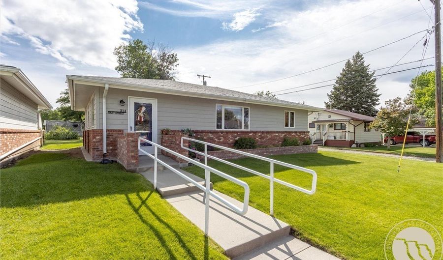 314 Hart St, Big Timber, MT 59011 - 2 Beds, 2 Bath