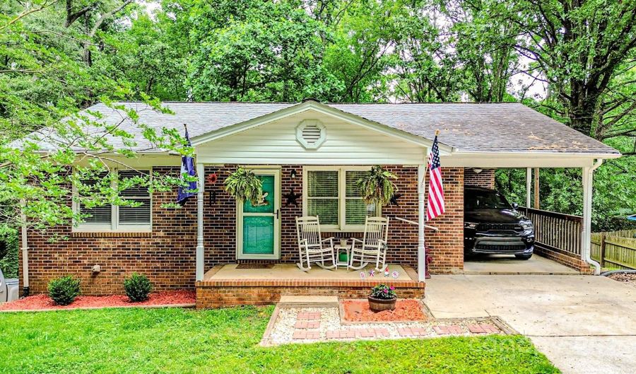 206 Logan Dr, Blacksburg, SC 29702 - 2 Beds, 1 Bath