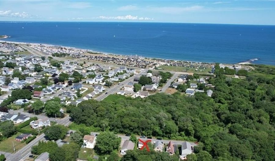 13 Deangelis Dr, Narragansett, RI 02882 - 3 Beds, 2 Bath