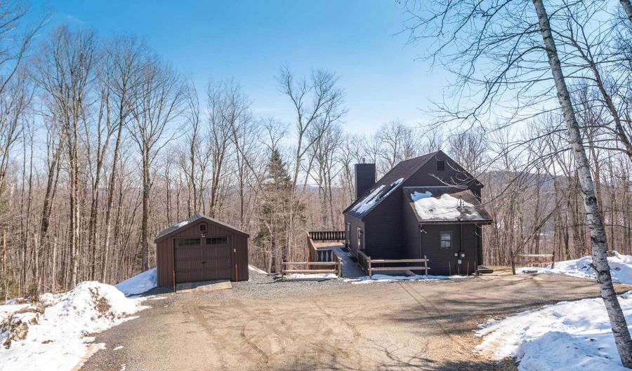 46 View Rd, Wilmington, VT 05363 - 4 Beds, 2 Bath