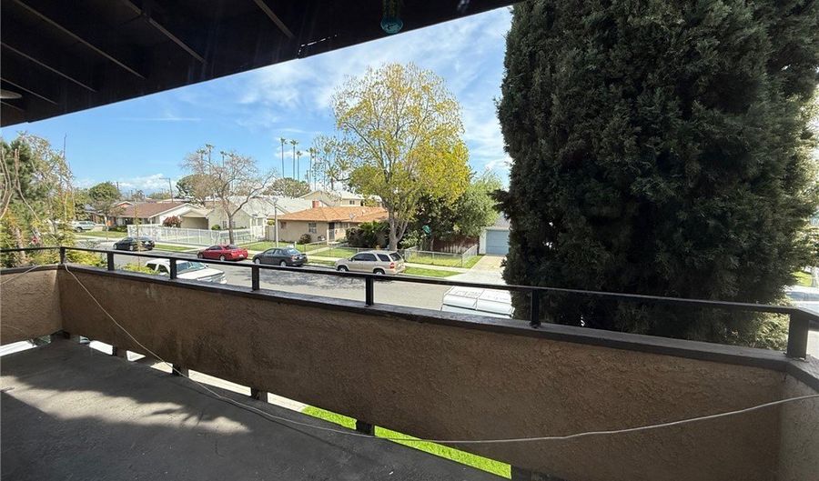 419 E Sycamore St D, Anaheim, CA 92805 - 2 Beds, 2 Bath