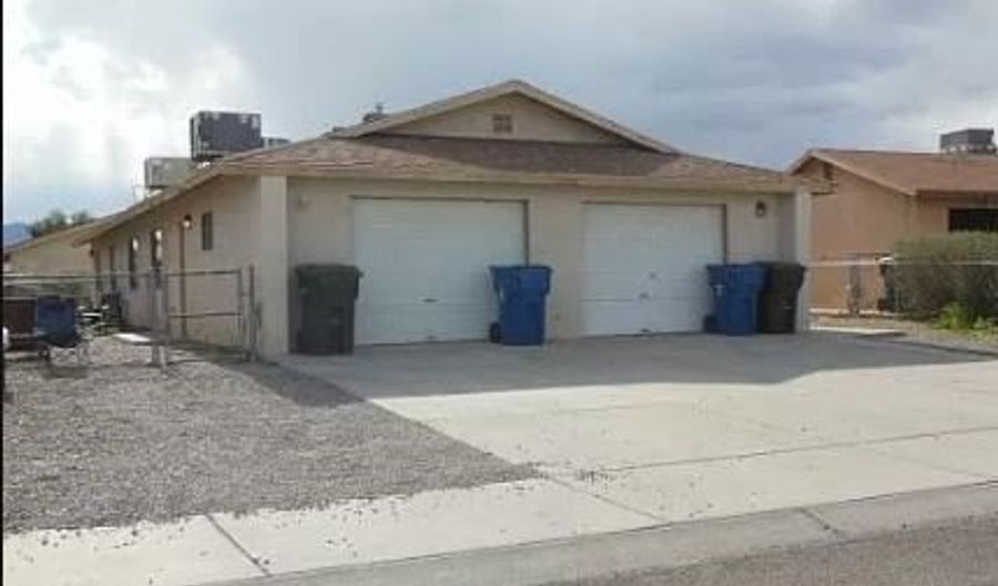 374 Anna Cir, Bullhead City, AZ 86442 - 2 Beds, 1 Bath