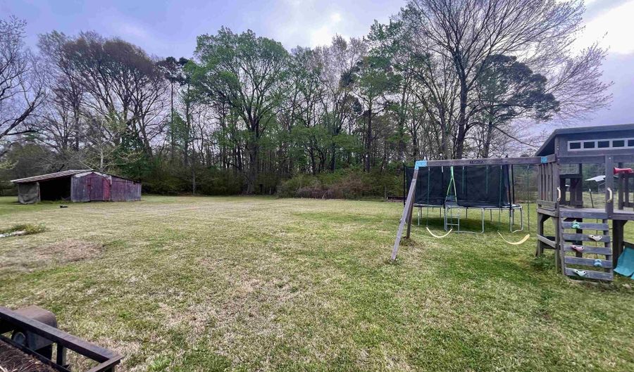 16246 HUGHES CHAPEL Rd, Bastrop, LA 71220 - 3 Beds, 1 Bath