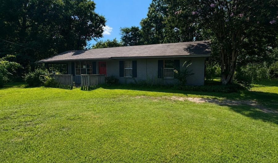 5499 Mississippi 7, Belzoni, MS 39038 - 3 Beds, 1 Bath