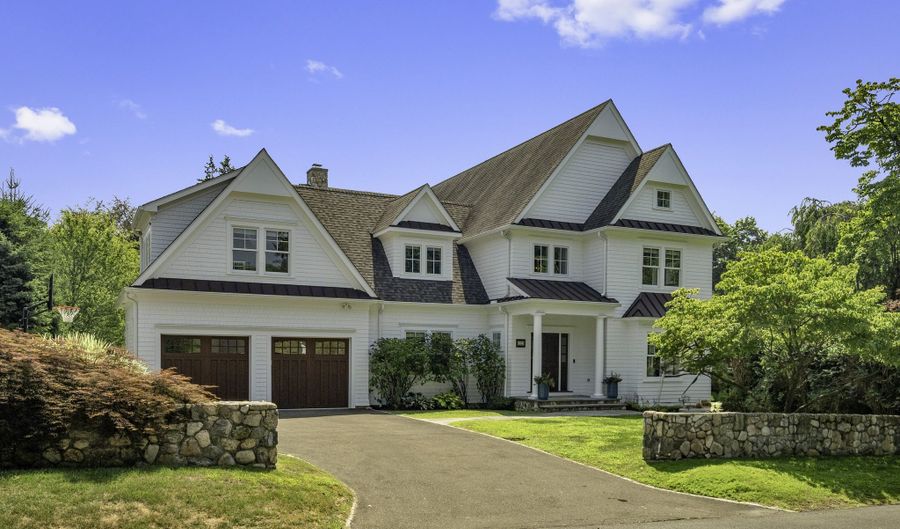 22 Gardiner St, Darien, CT 06820 - 5 Beds, 5 Bath